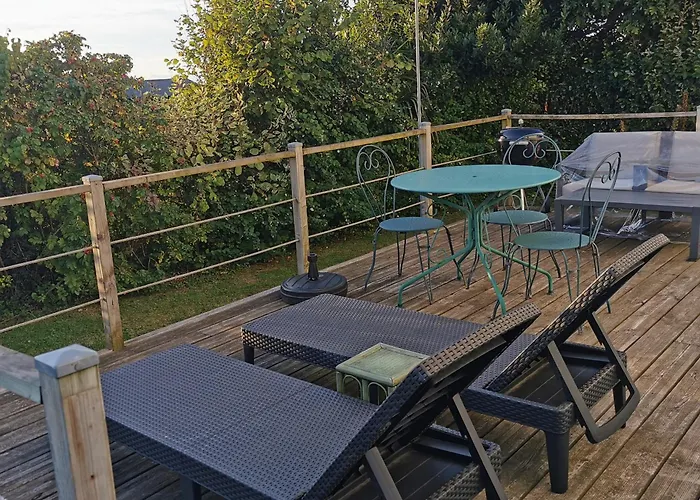 Dependance Au Calme Dans Notre Jardin